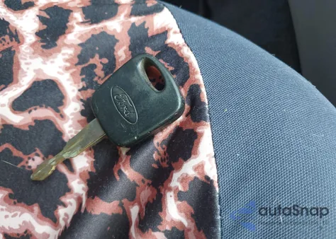 2001 Ford Mustang из США, поврежденный, VIN 1FAFP40421F200415